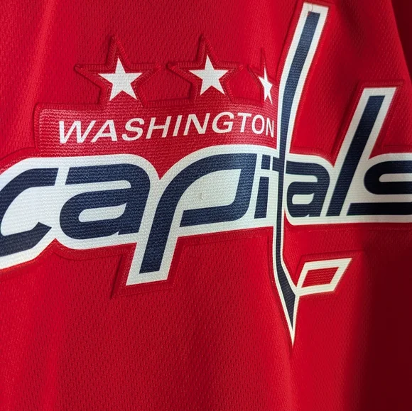 Washington Capitals Braden Holtby #70 Jersey - Picture 3 of 8